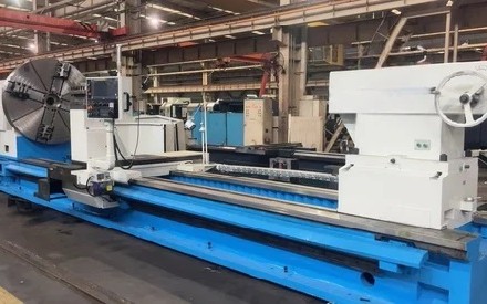 Extra Heavy Duty CNC Flat Bed Lathe Machine